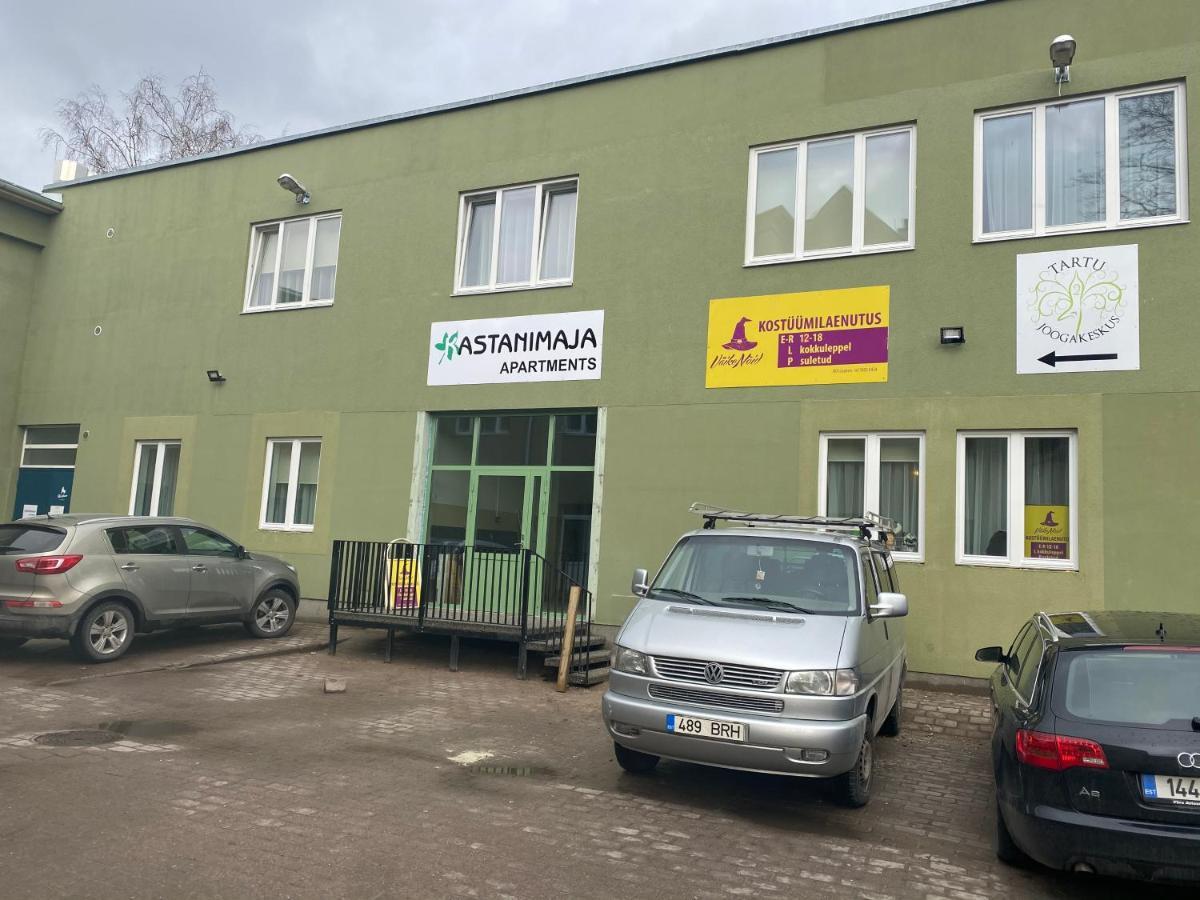 Kastanimaja Apartments Tartu Bagian luar foto